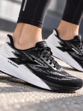 Brook WOMENS LAUNCH 11 RUNNING SHOE